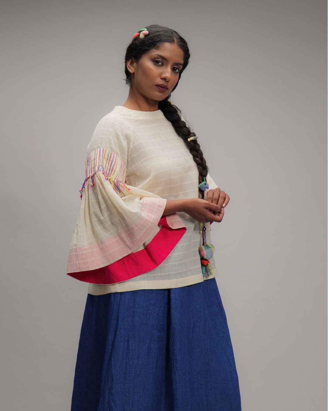 Beatrina offwhite Banana Fiber Top