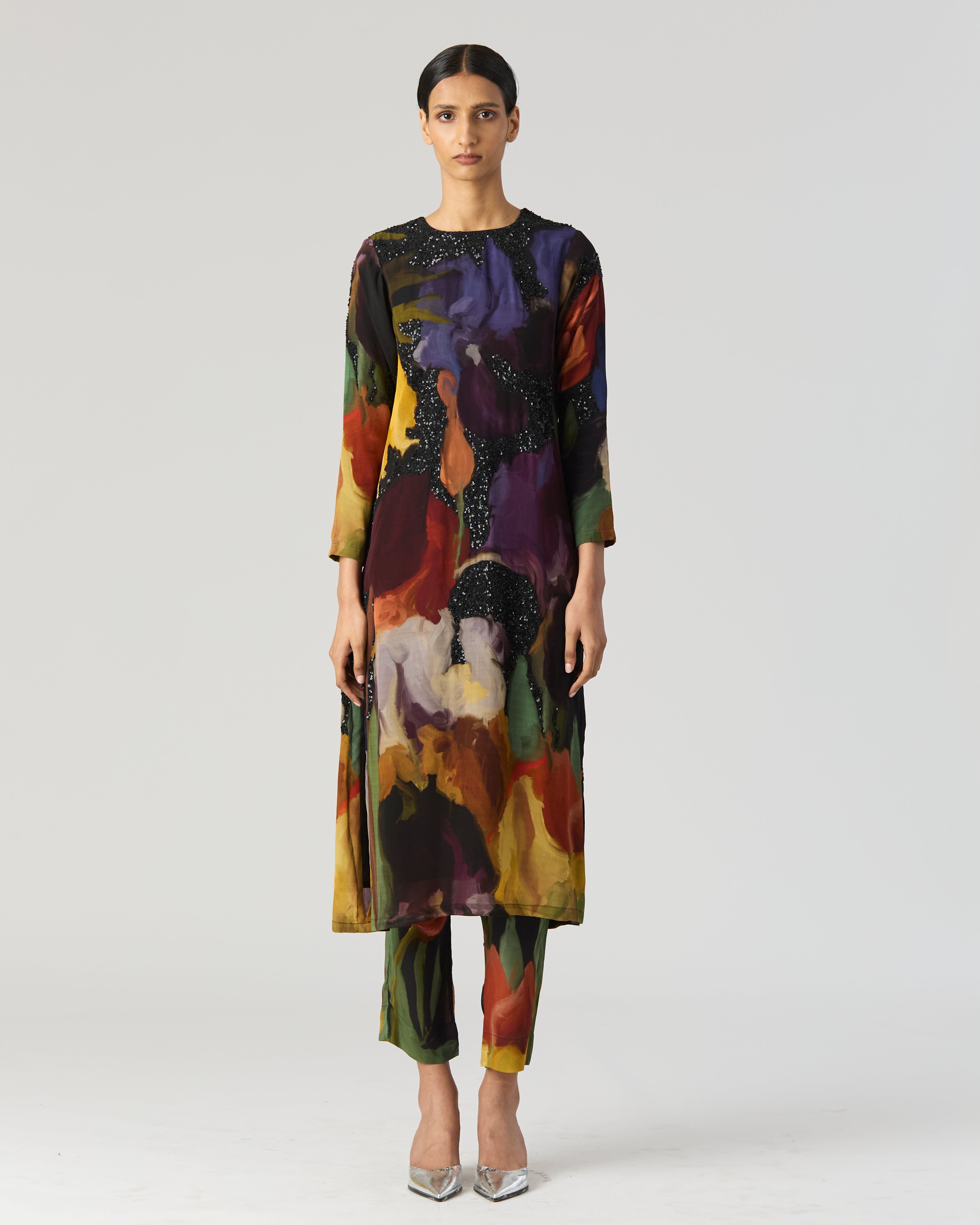 Ivy Embroidered Kurta Set