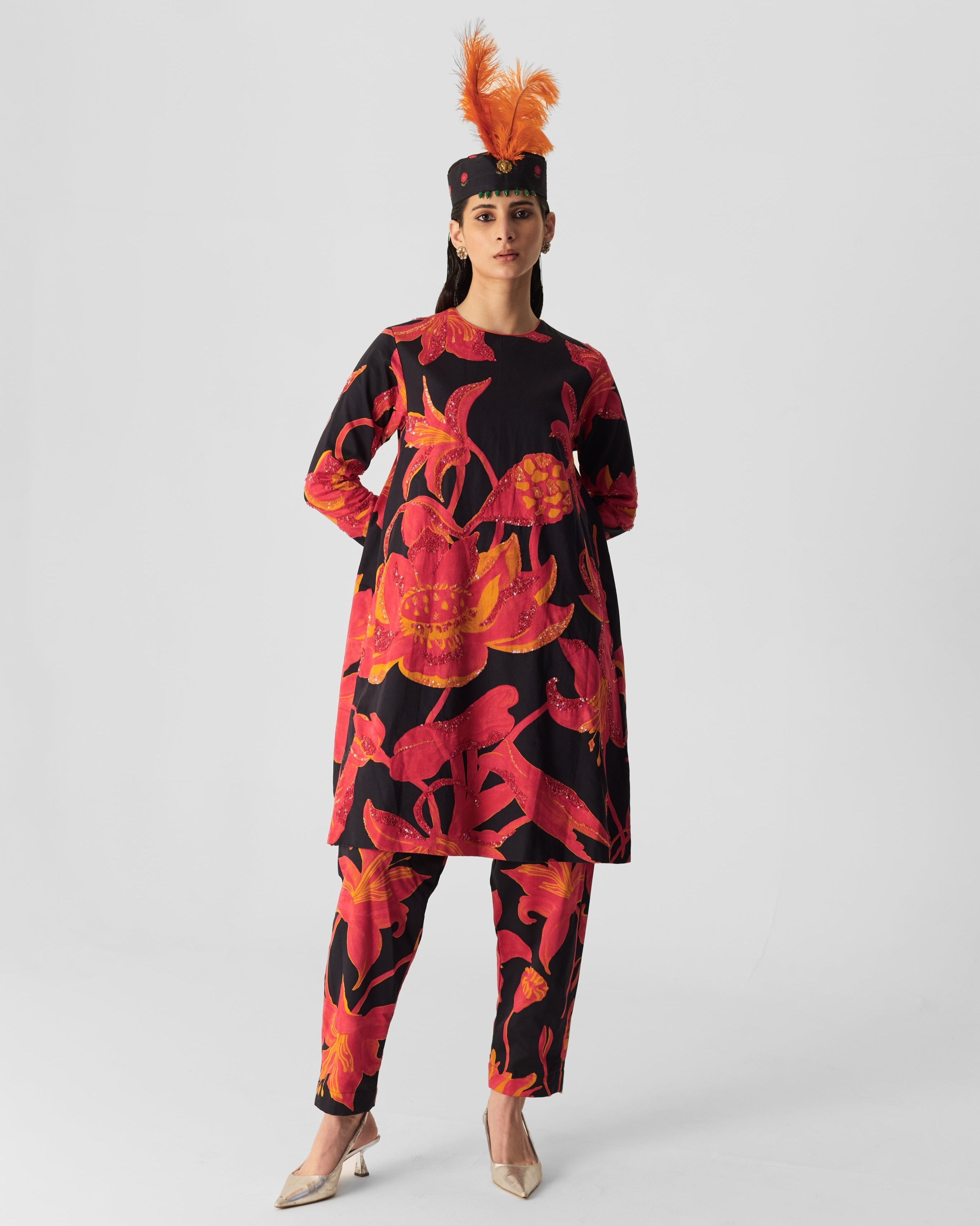 Lian Embroidered Kurta Set