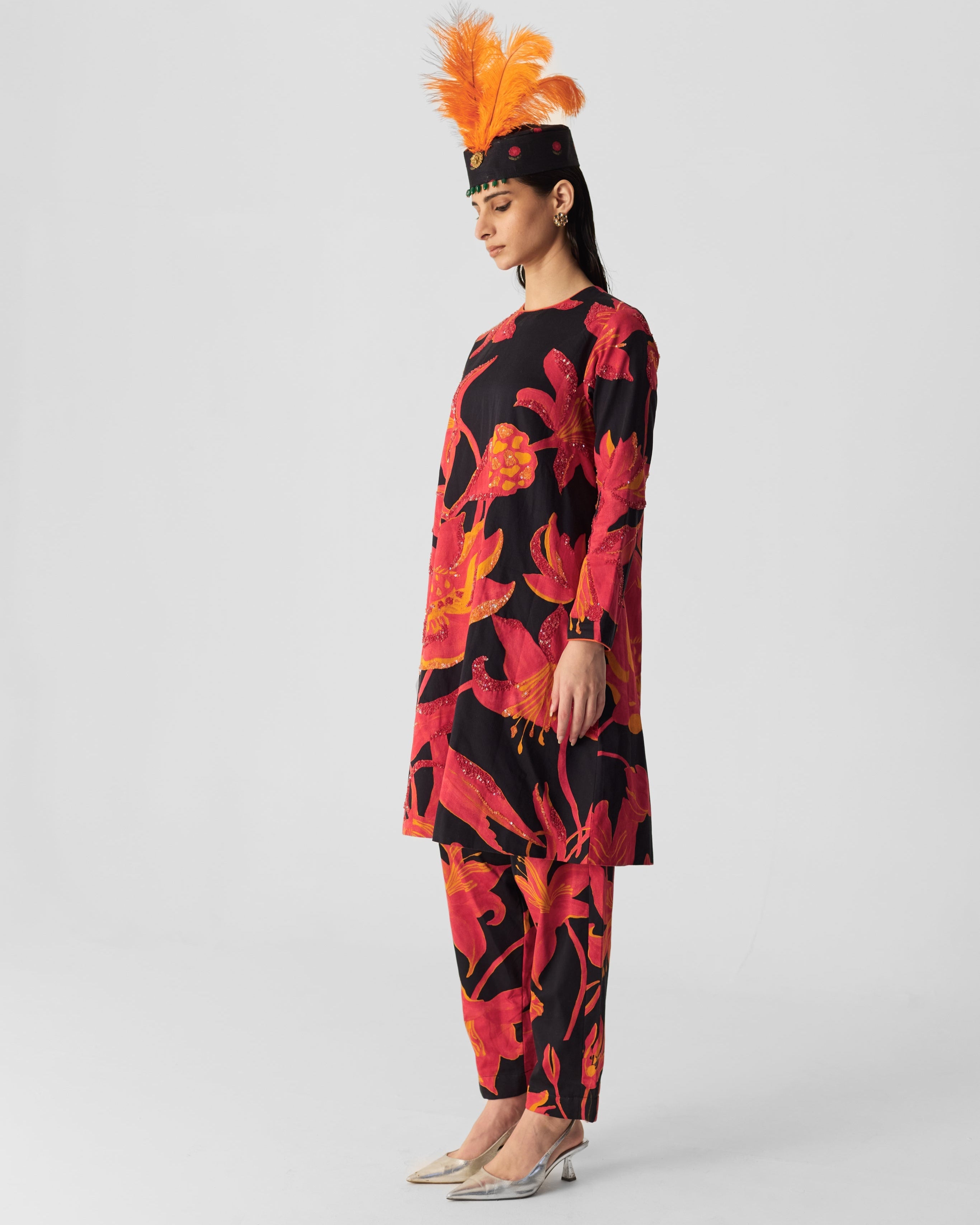 Lian Embroidered Kurta Set