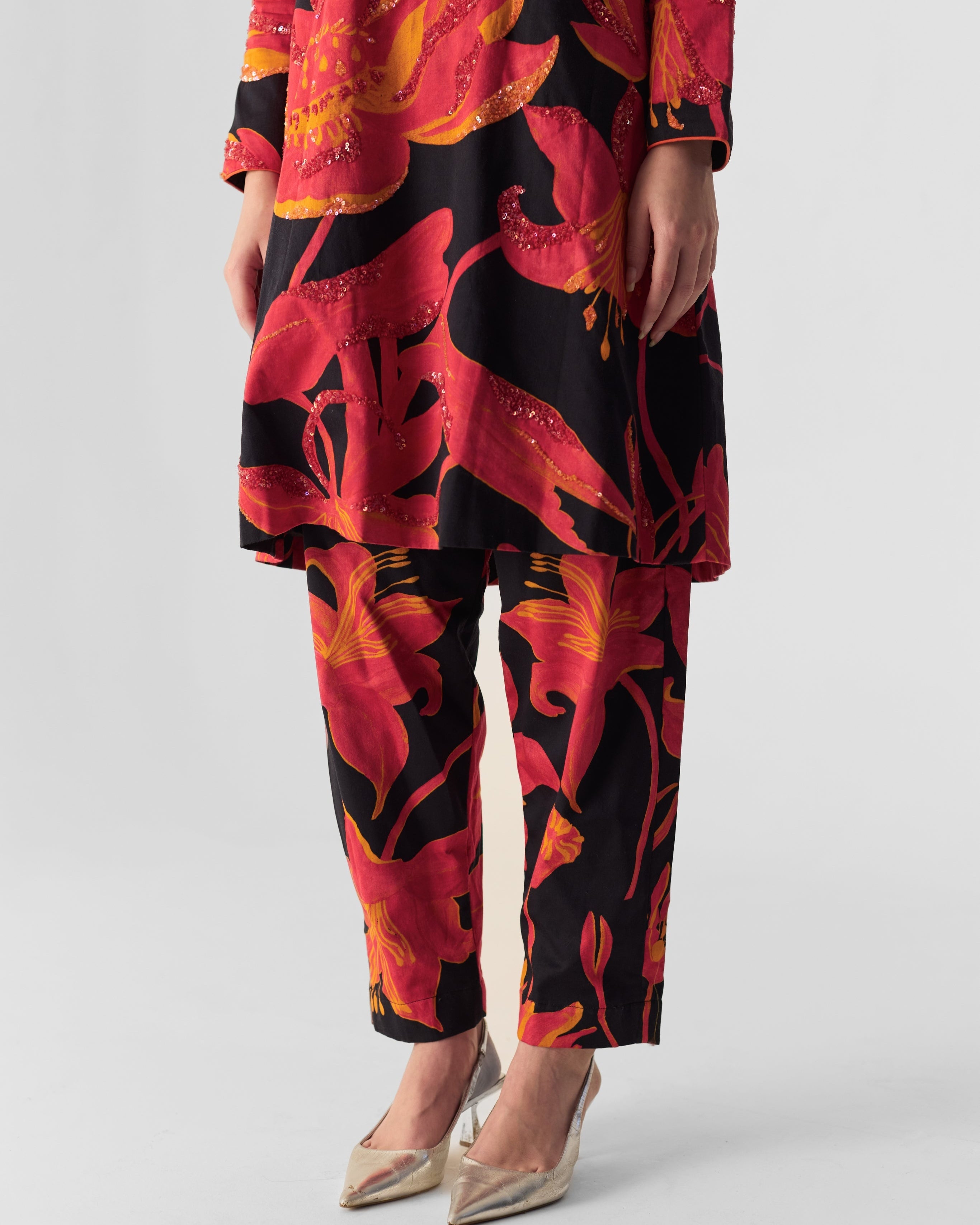 Lian Embroidered Kurta Set