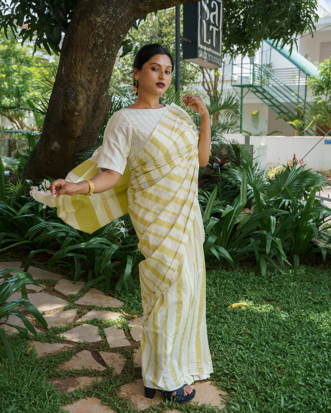 Yila | Lime Green-Striped Kasavu Saree