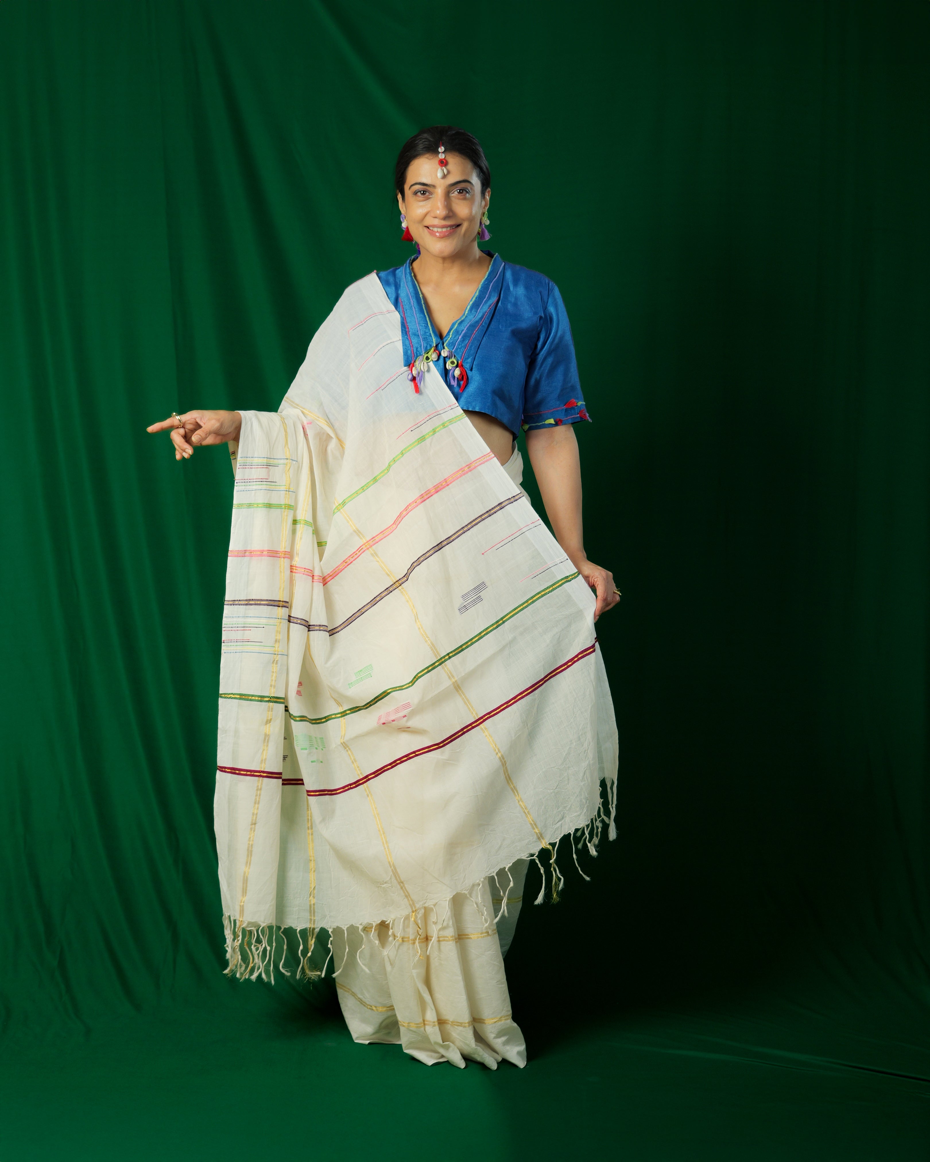 Kalyanikutty Multicolor Border Kasavu Saree