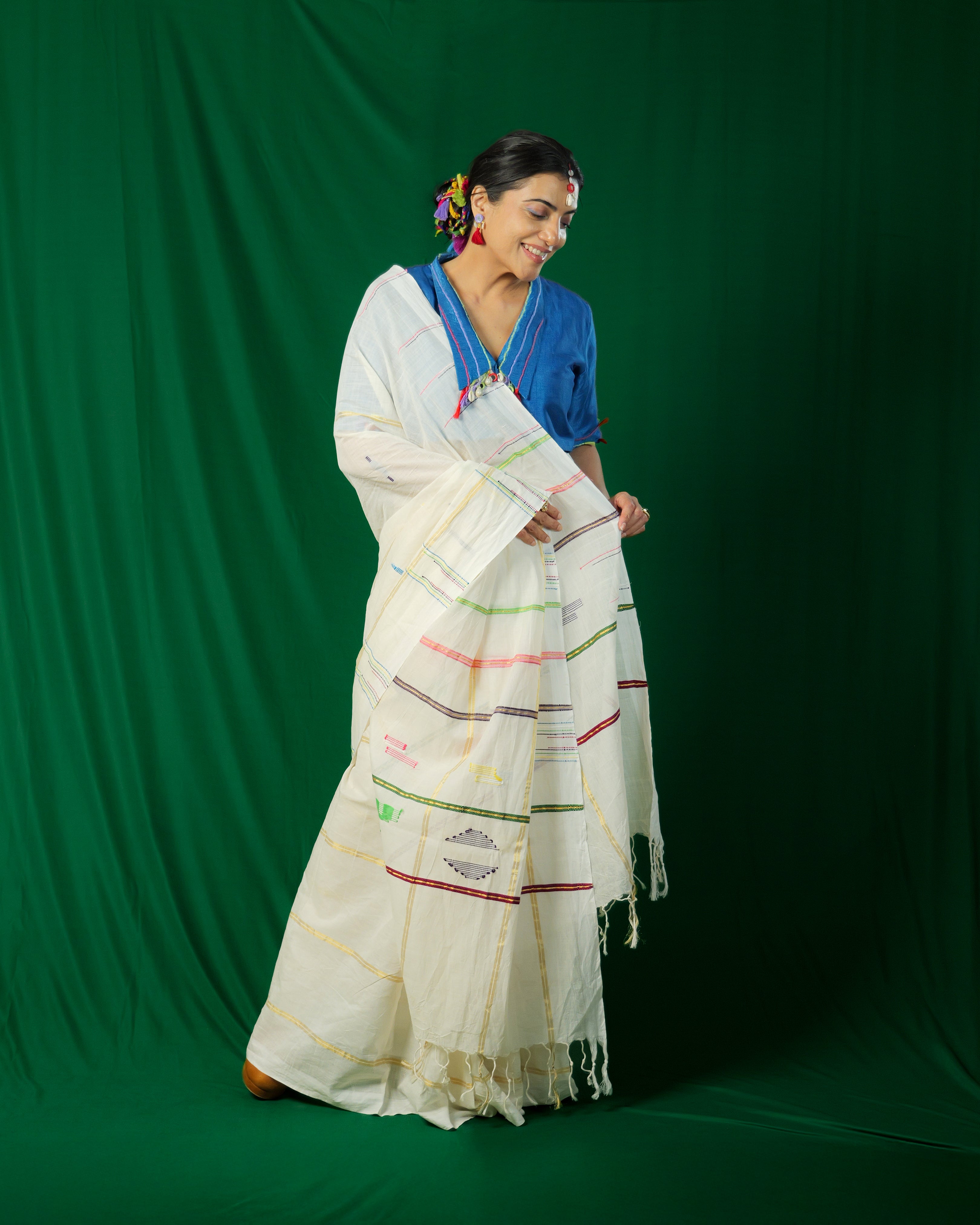 Kalyanikutty Multicolor Border Kasavu Saree