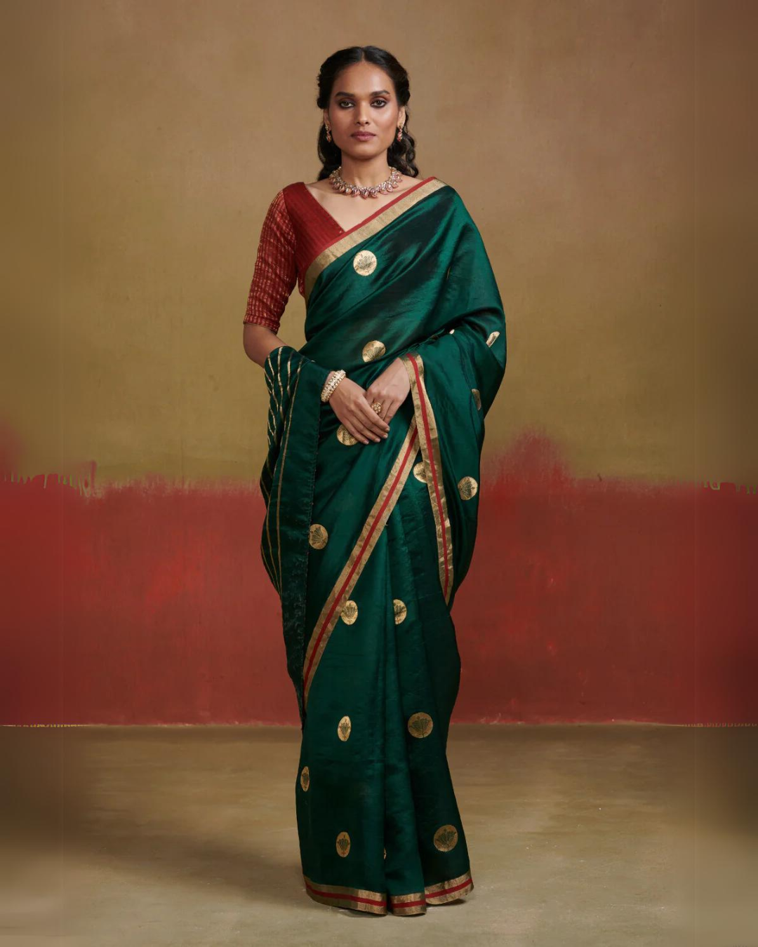 Sunehri Saree