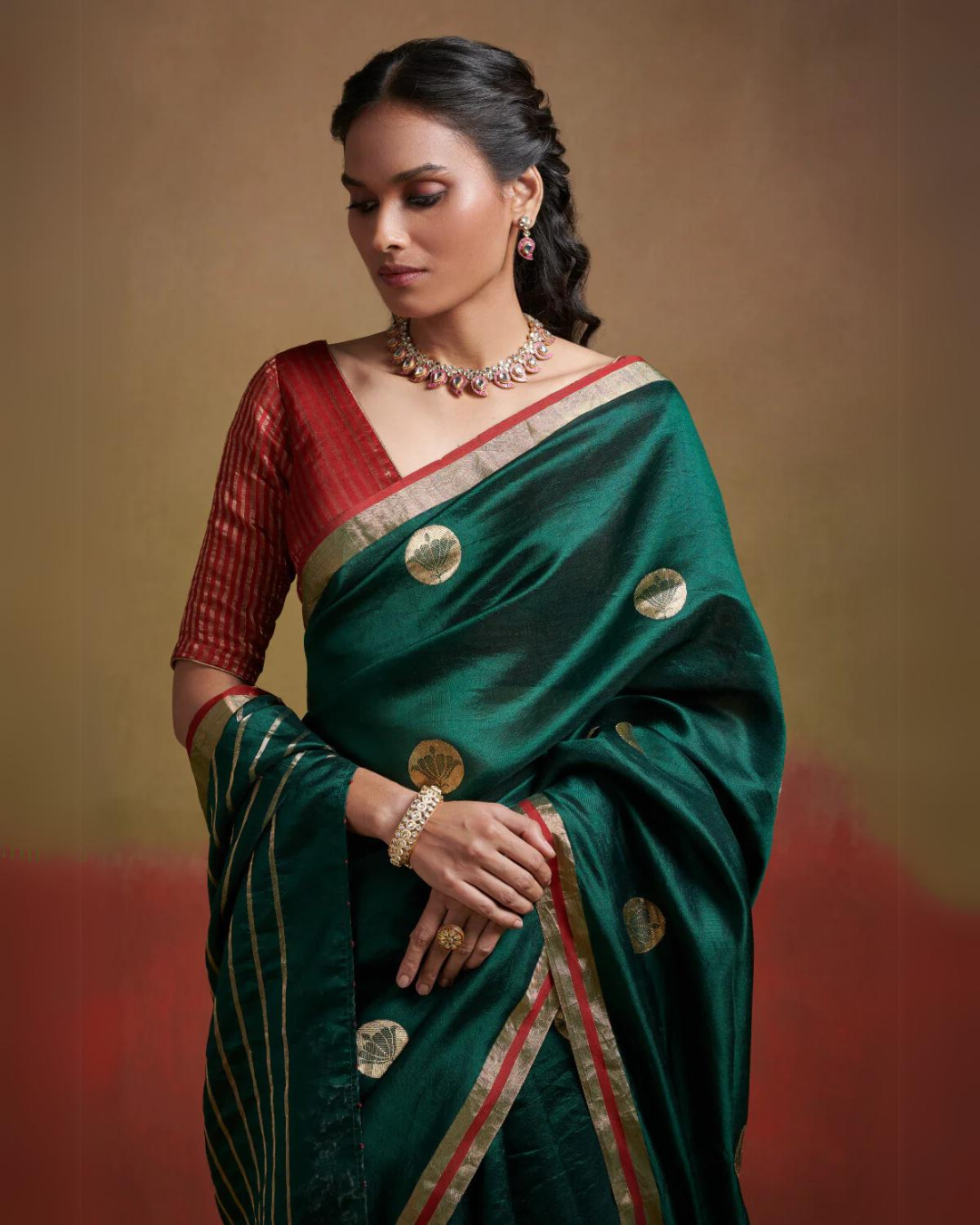 Sunehri Saree