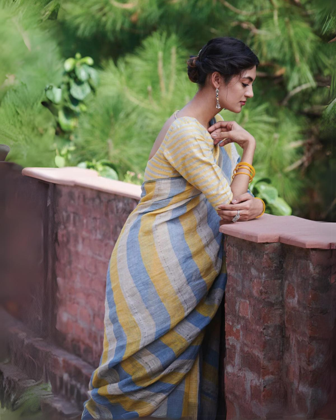 Manjiri Saree