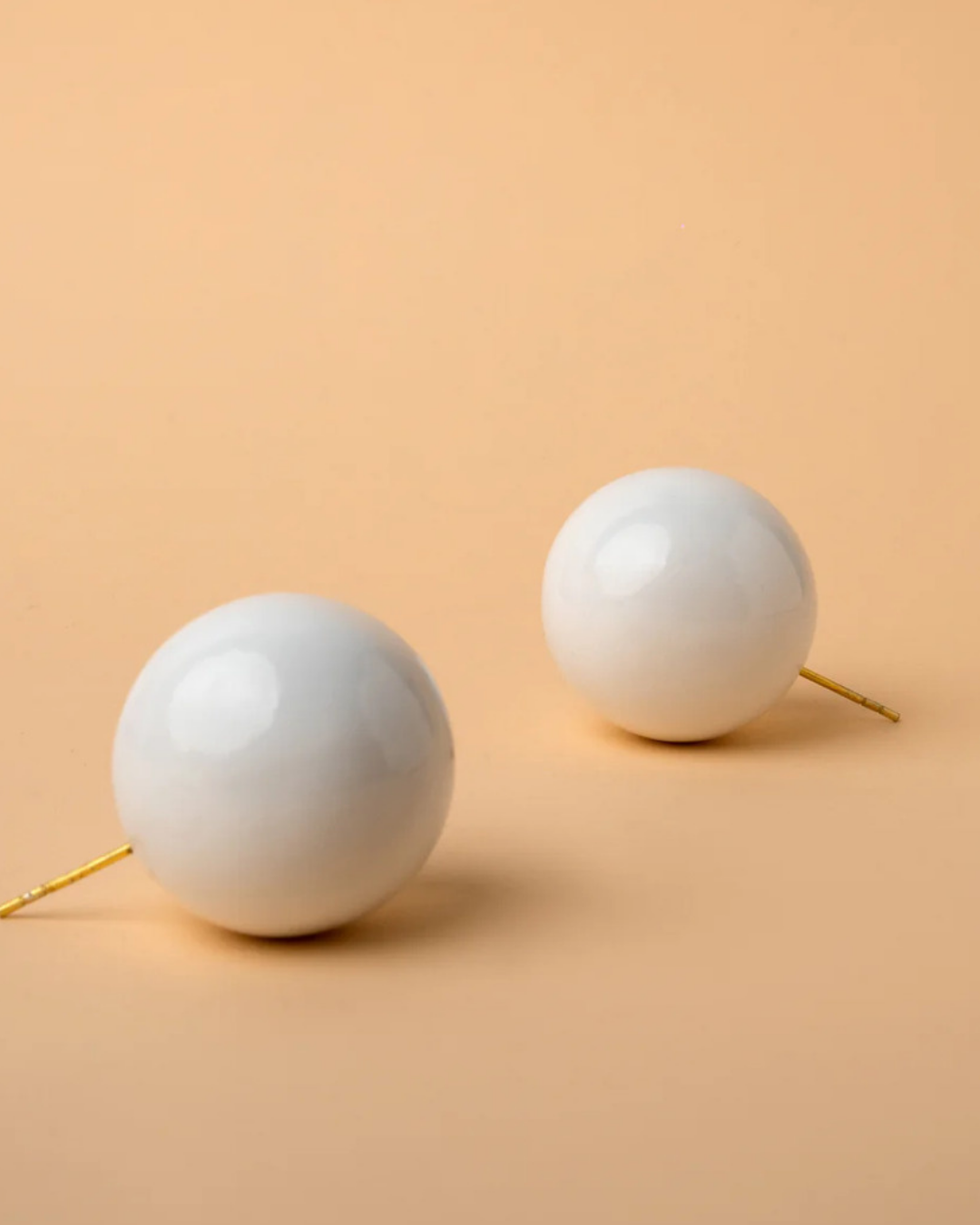 Bubble Studs White