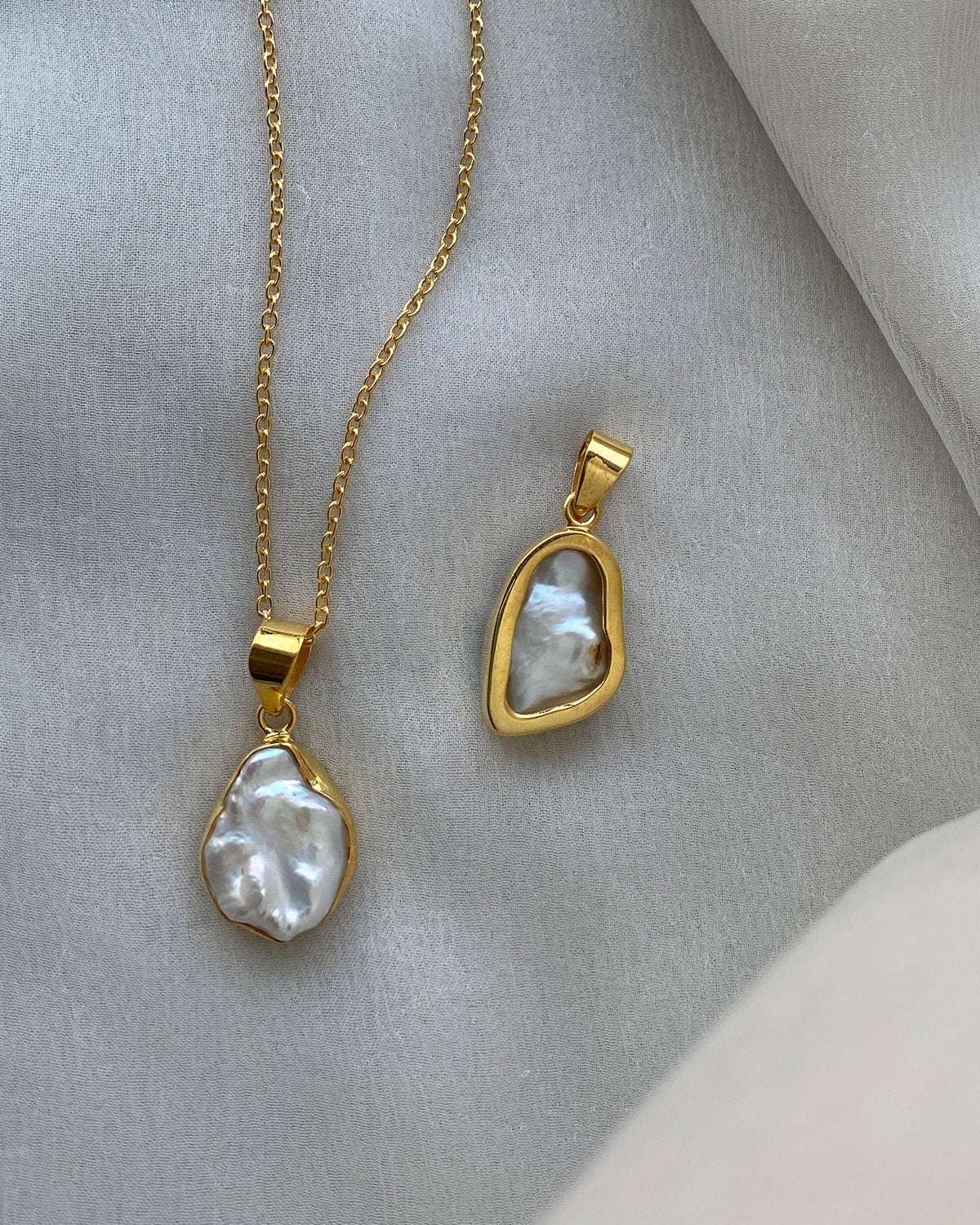 Nazaakat Pendant & Chain