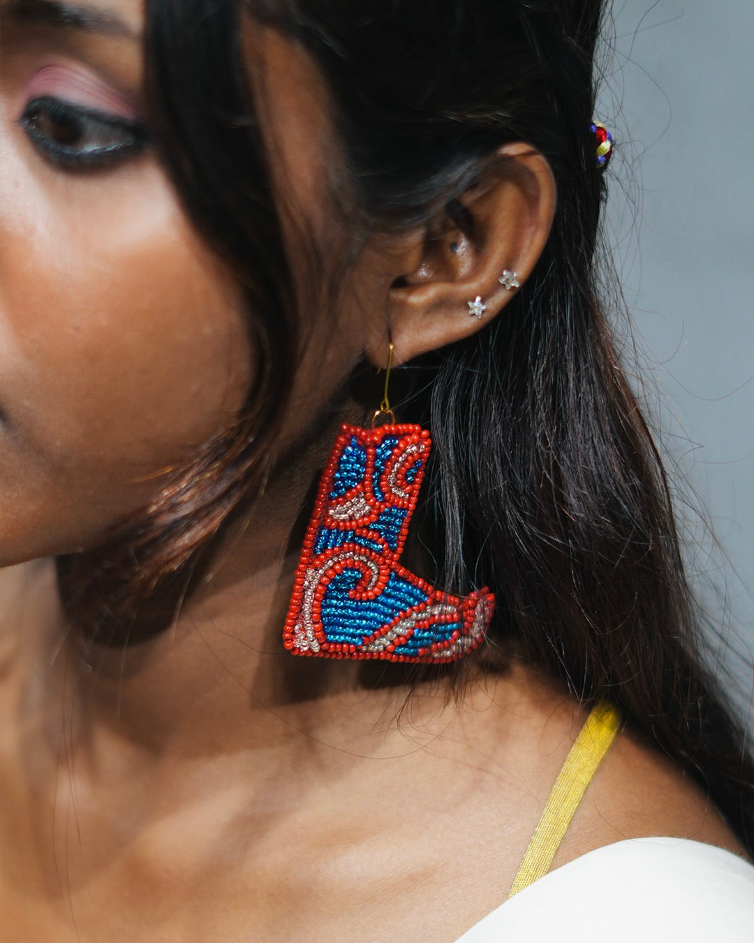 Chavittunadakam Boots Earring
