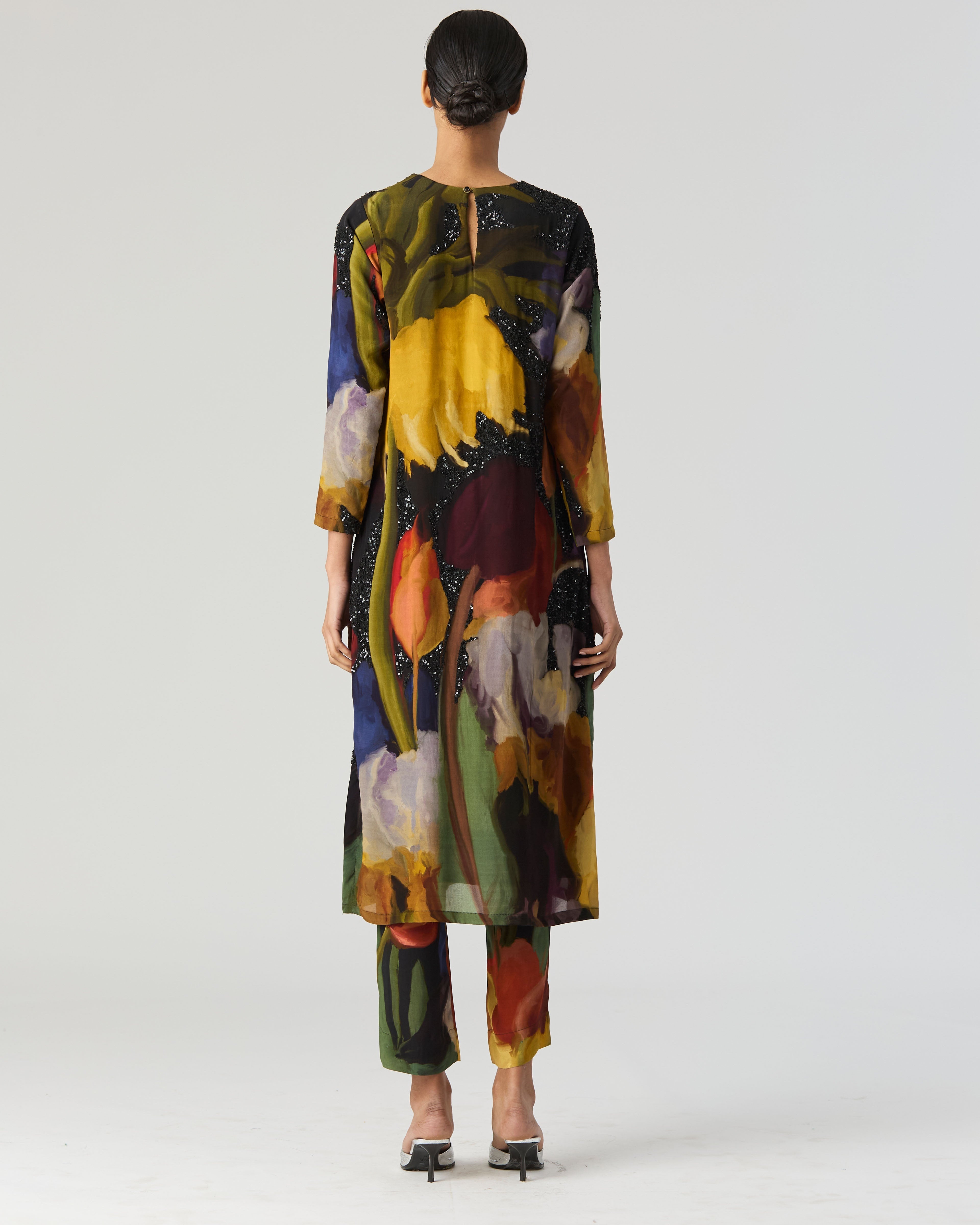 Ivy Embroidered Kurta Set