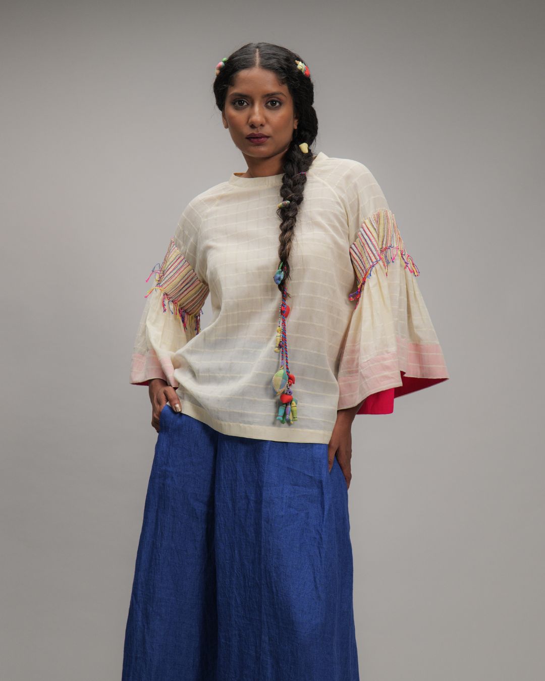 Beatrina offwhite Banana Fiber Top