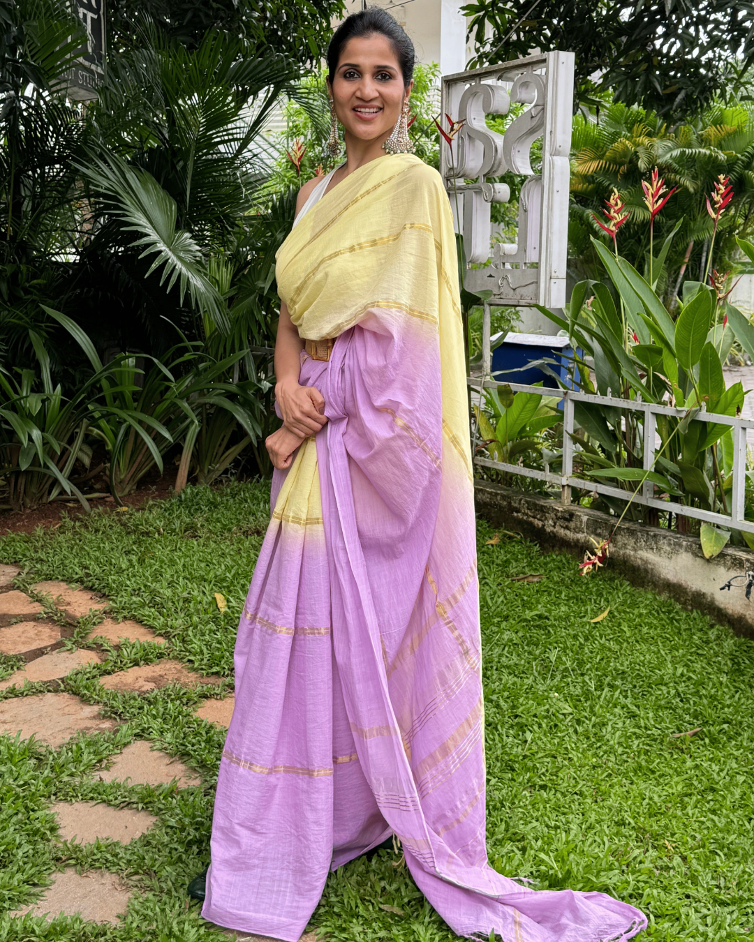 Anandavalli Yellow Lilac Ombre Striped Kasavu Saree