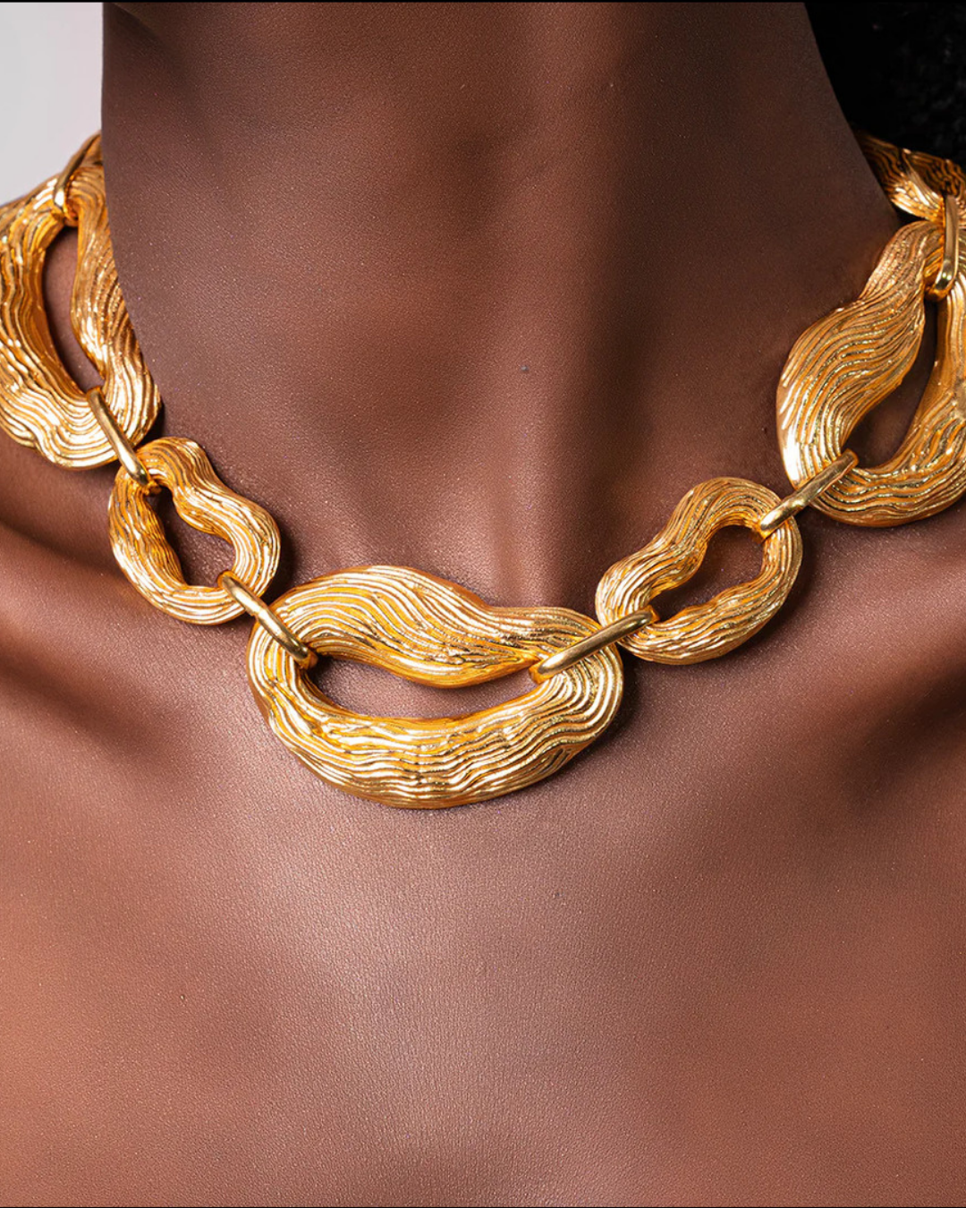 Knotty Link Necklace Gold