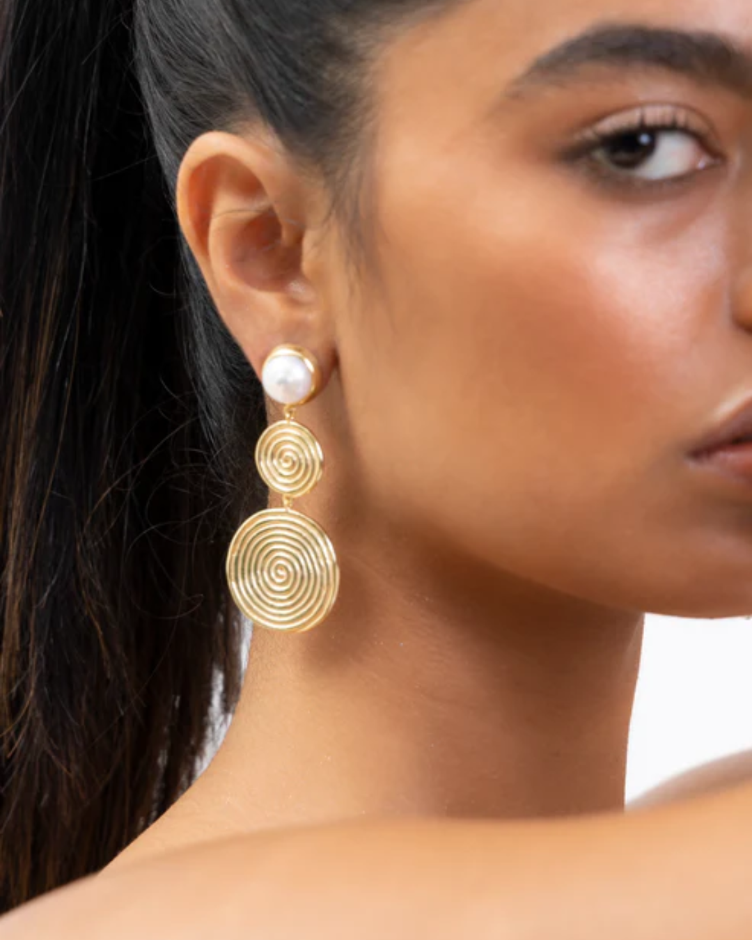 Nazca Earrings In Pearl