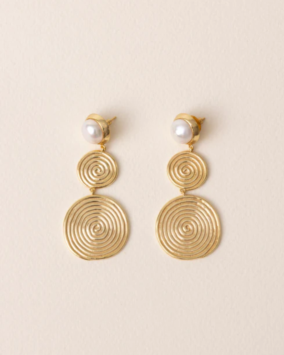 Nazca Earrings In Pearl