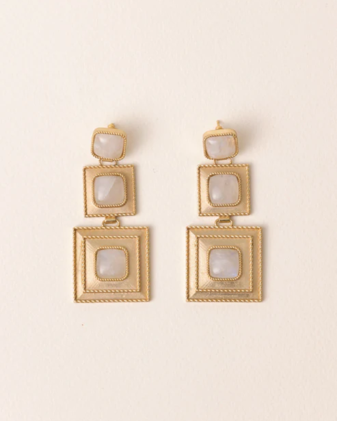 Khufu Earrings In Moonstone