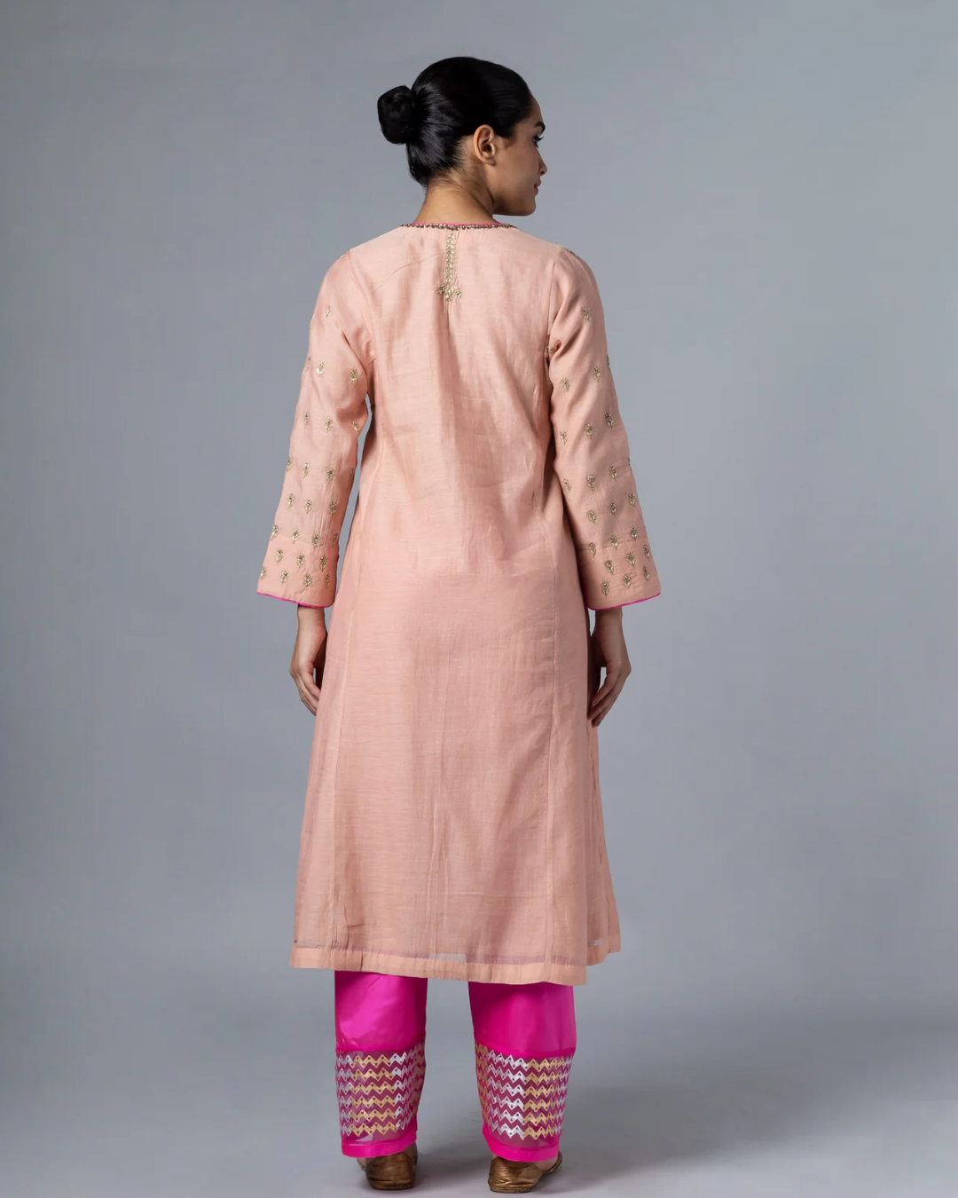 Aadab Kurta